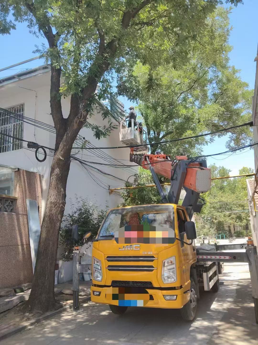 新乐市高空作业车能吊装重物吗？最大承载多少公斤？